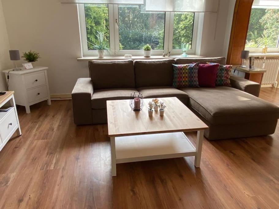 Feddersen Living Grosse Ferienwohnung - Garten - Terrasse - Smart Tv - Netflix Brunsbuttel Eksteriør bilde